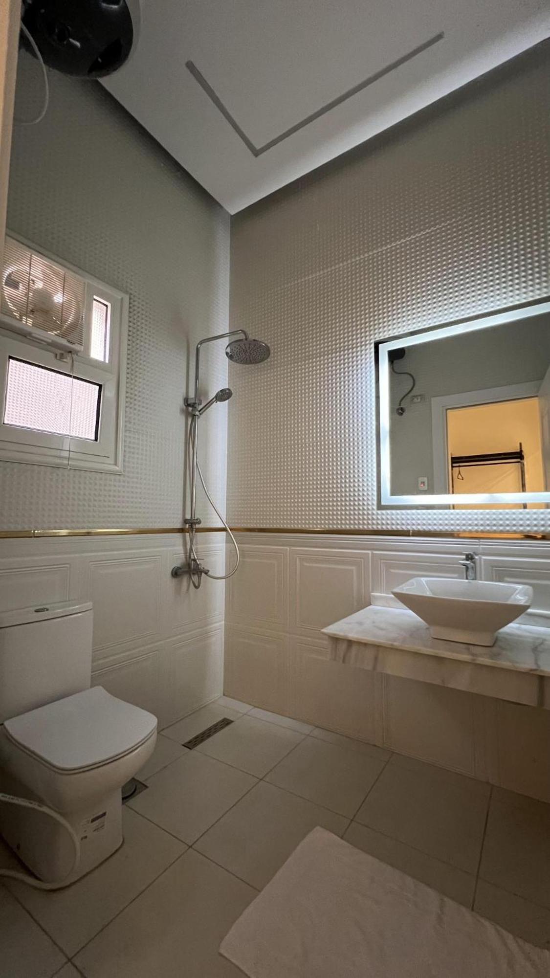 Elite In Private In New 90th Street In 255 Panafsig 11 Apartment *
