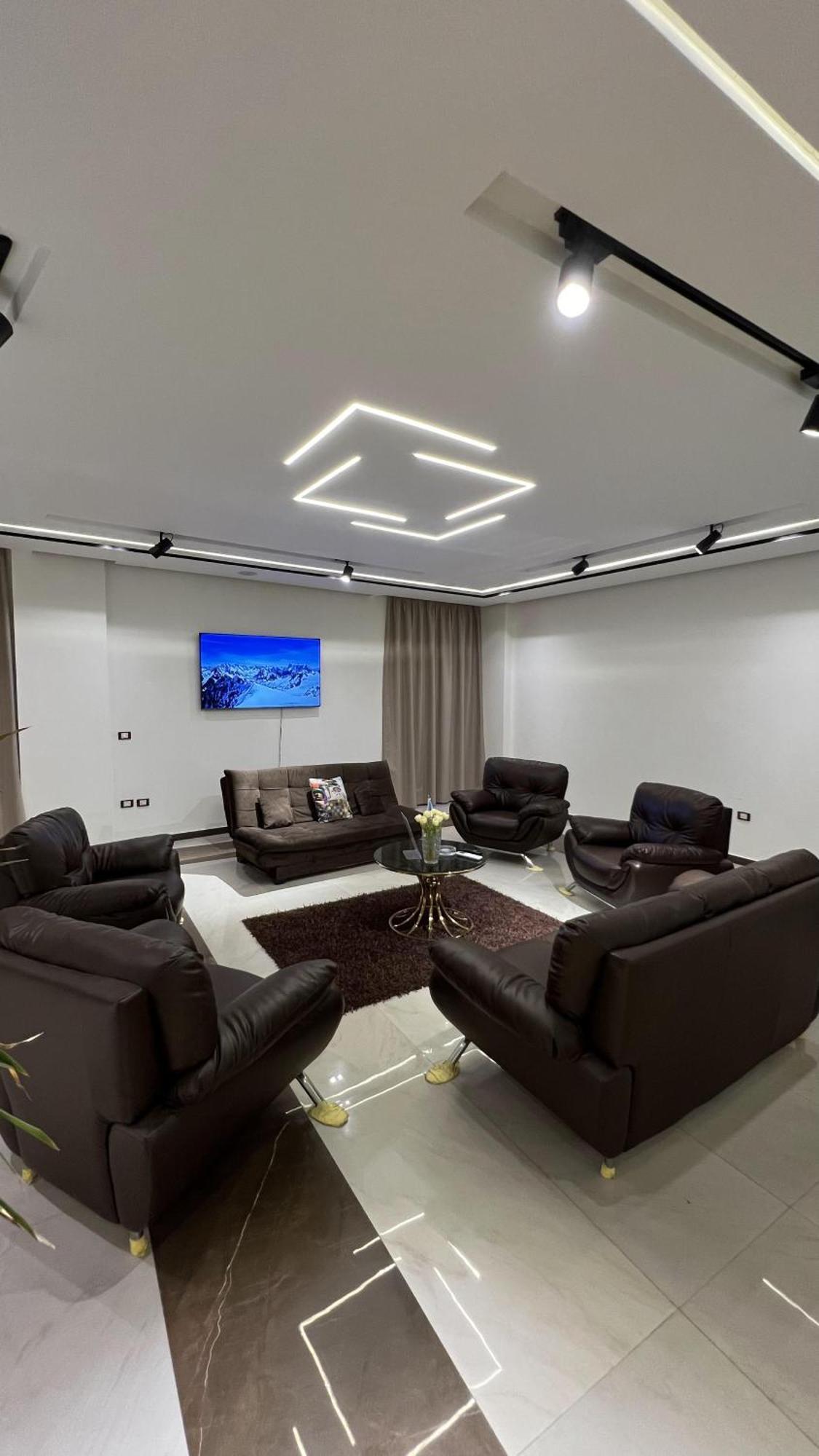 Elite In Private In New 90th Street In 255 Panafsig 11 Apartment *