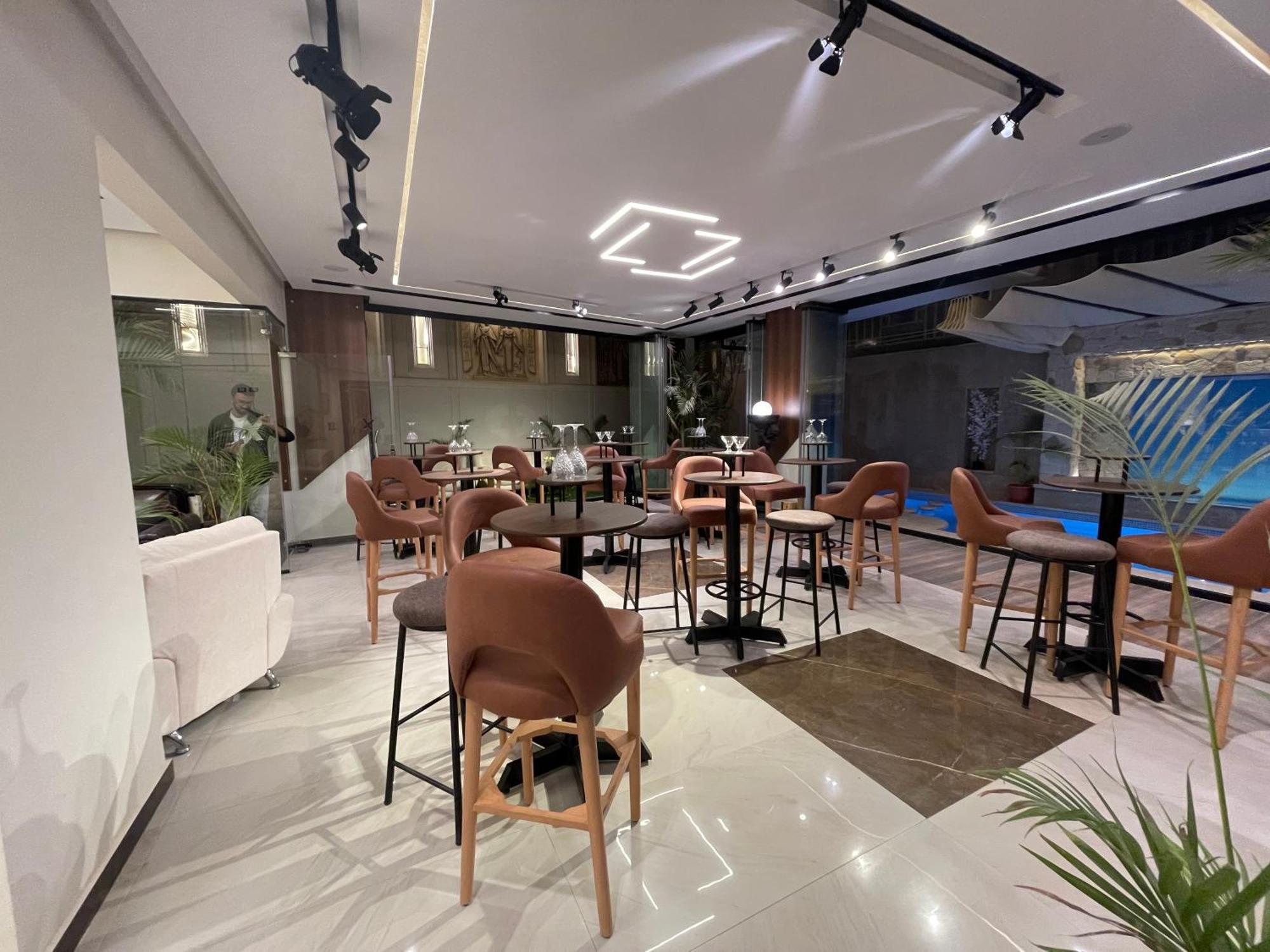 Elite In Private In New 90th Street In 255 Panafsig 11 * Cairo